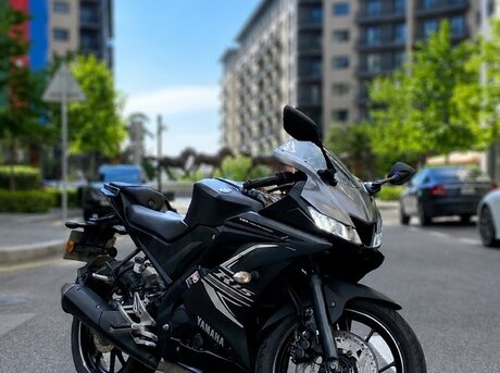 Yamaha R15