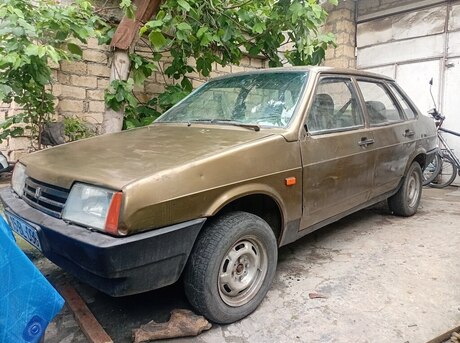 LADA (VAZ) 21099