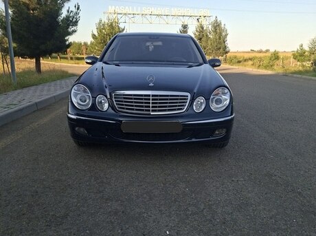 Mercedes E 220