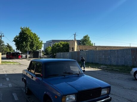 LADA (VAZ) 2107