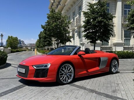 Audi R8