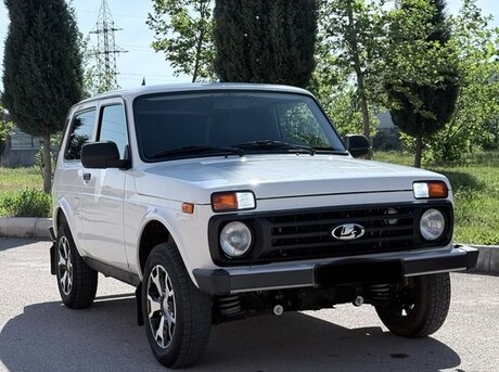 LADA (VAZ) Niva