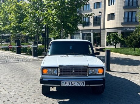 LADA (VAZ) 2107