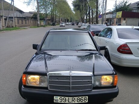 Mercedes 190