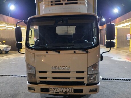 Isuzu NMR 85 H