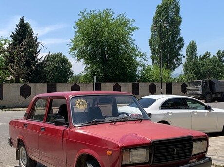 LADA (VAZ) 2107