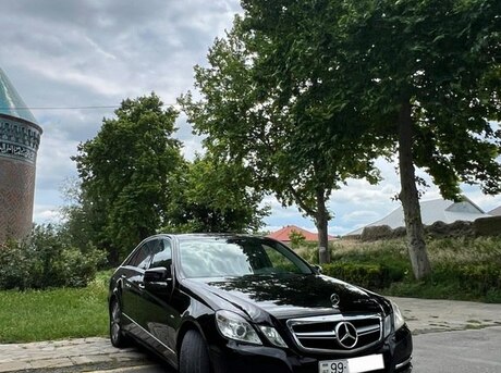 Mercedes E 220