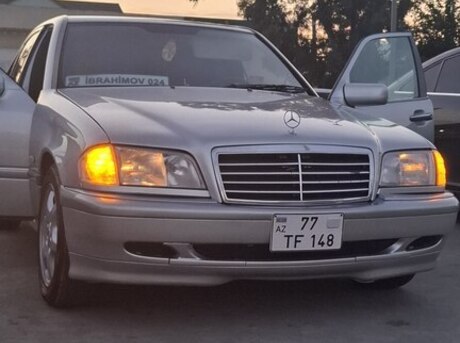 Mercedes C 230