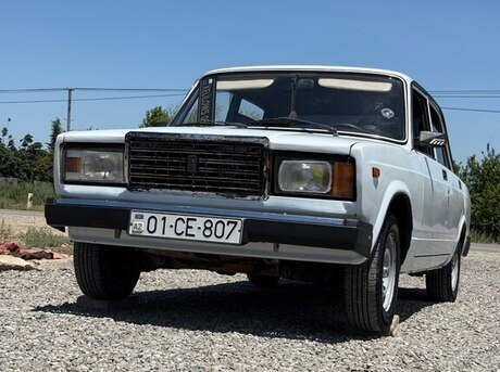 LADA (VAZ) 2107
