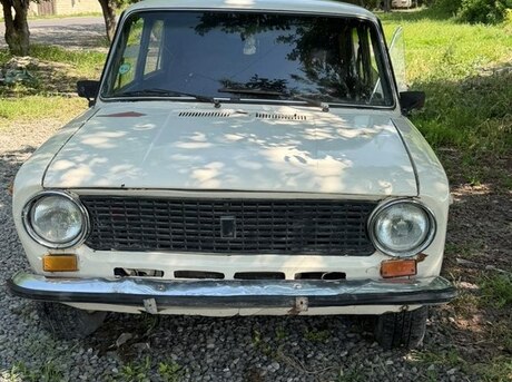 LADA (VAZ) 21011