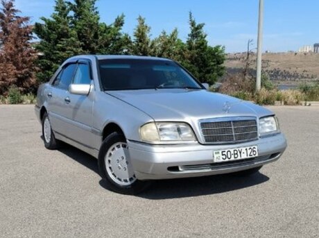 Mercedes C 180