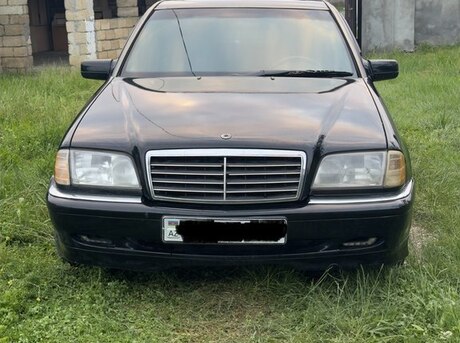 Mercedes C 230