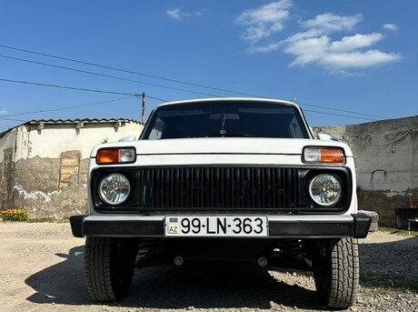 LADA (VAZ) Niva