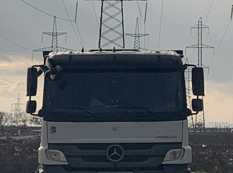 Mercedes Atego 818