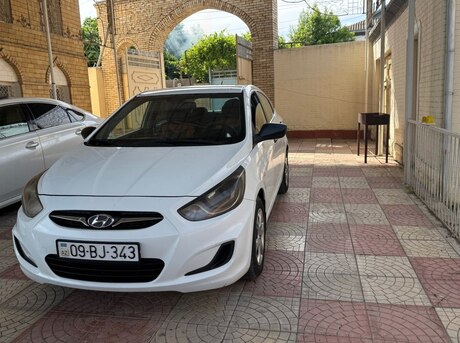 Hyundai Accent