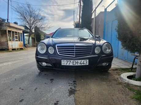 Mercedes E 220