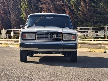 LADA (VAZ) 2107