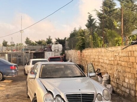 Mercedes E 320