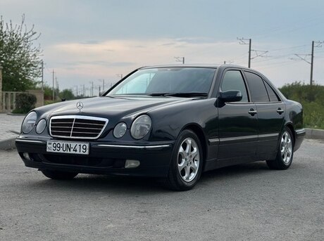 Mercedes E 220