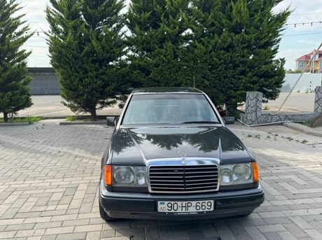 Mercedes 200 D
