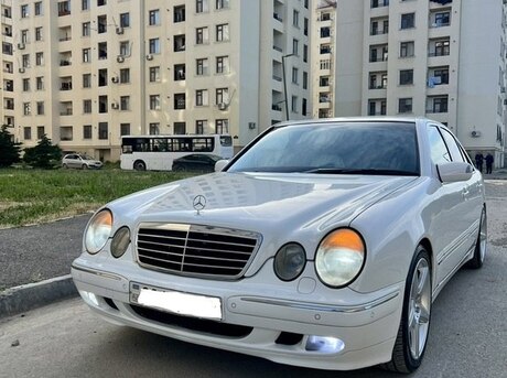 Mercedes E 280