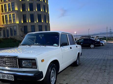 LADA (VAZ) 2107