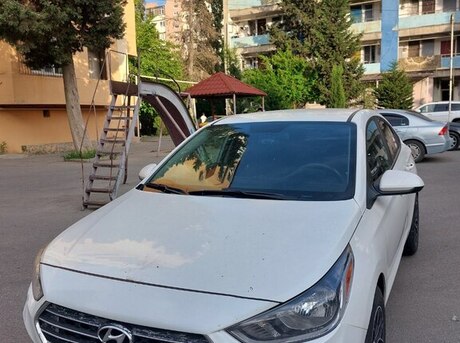 Hyundai Accent