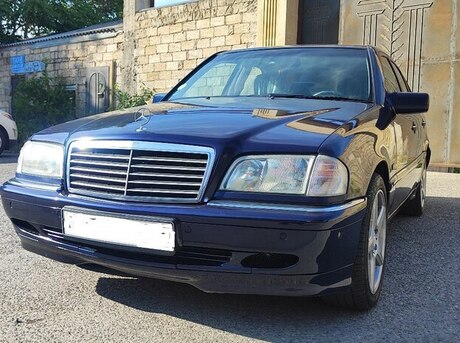 Mercedes C 240