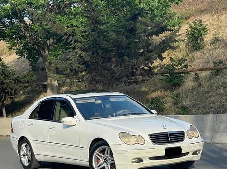 Mercedes C 240