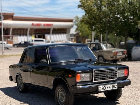 LADA (VAZ) 2107