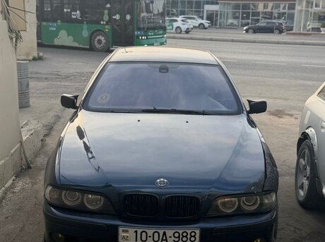 BMW 528