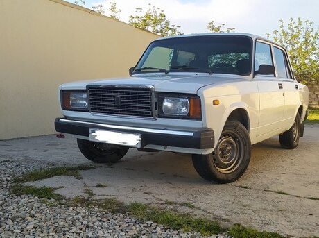 LADA (VAZ) 2107