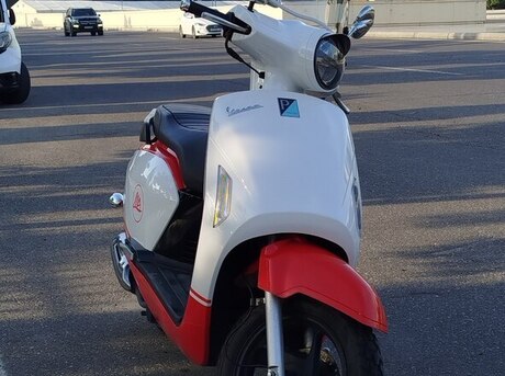 Vespa GTS 125