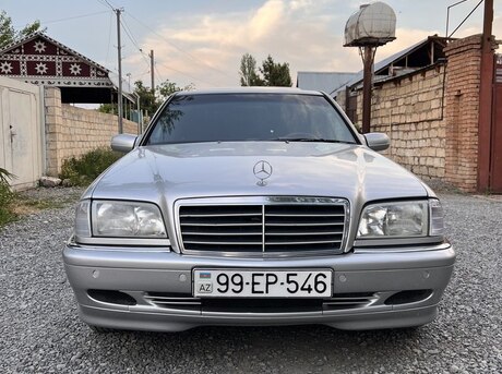 Mercedes C 220