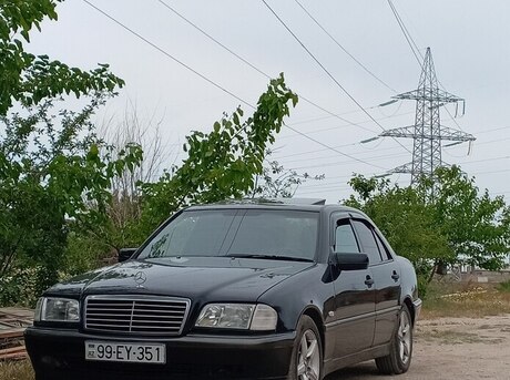 Mercedes C 180