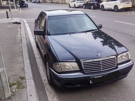 Mercedes C 220