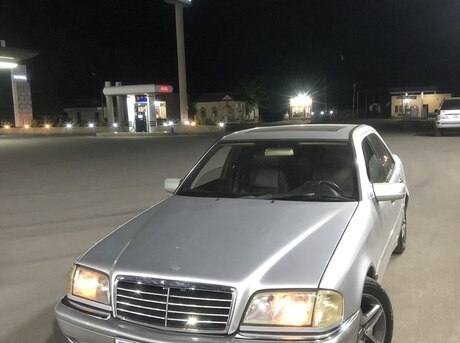 Mercedes C 230