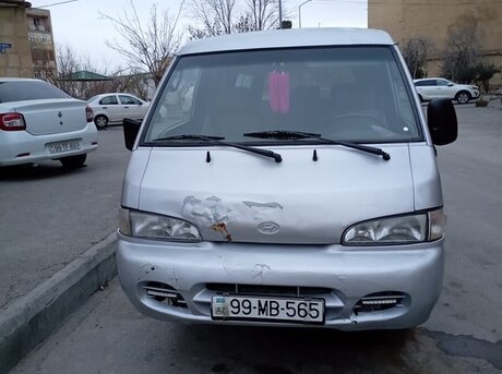 Hyundai H 100