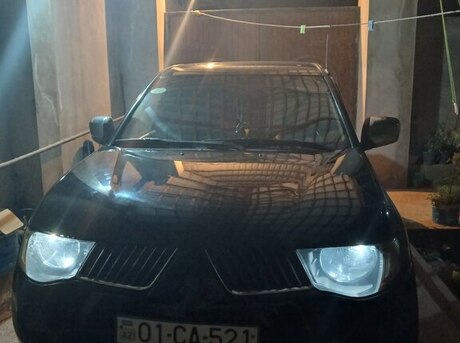 Mitsubishi L200