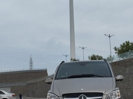 Mercedes Viano