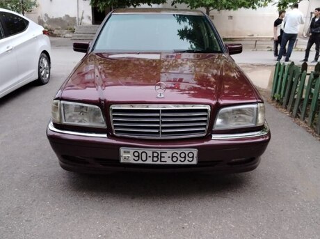 Mercedes C 180