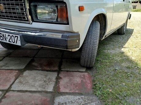 LADA (VAZ) 2107