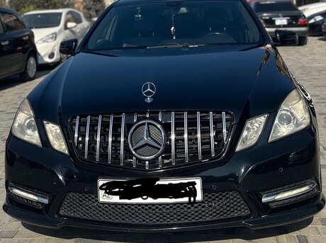 Mercedes E 200