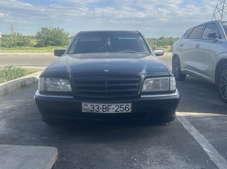 Mercedes C 200