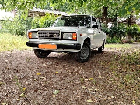 LADA (VAZ) 2107