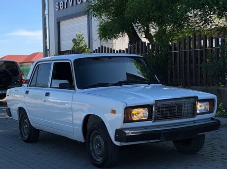 LADA (VAZ) 2107