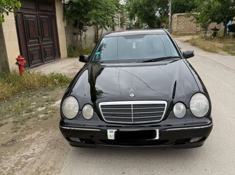 Mercedes E 270