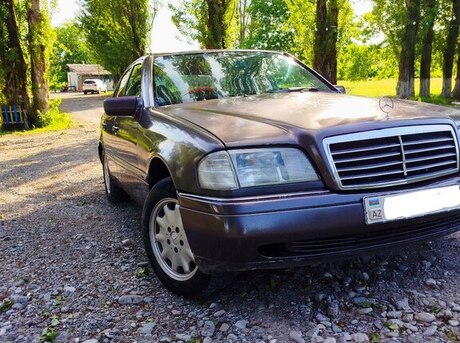 Mercedes C 180