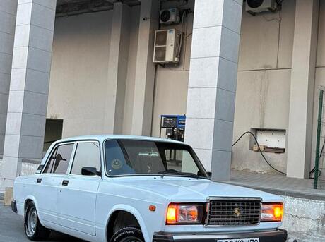 LADA (VAZ) 2107