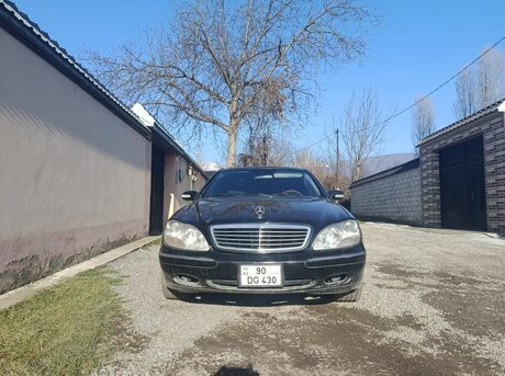 Mercedes S 320